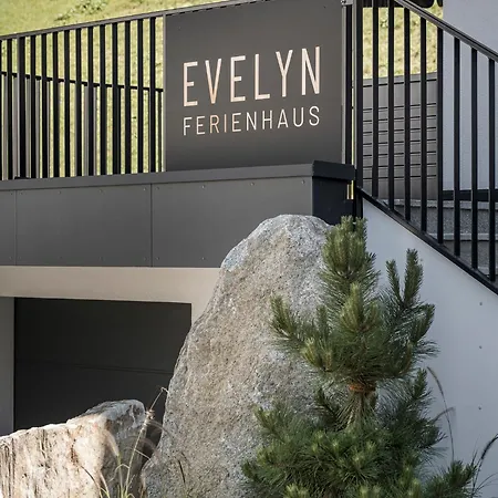 Evelyn Apartmán