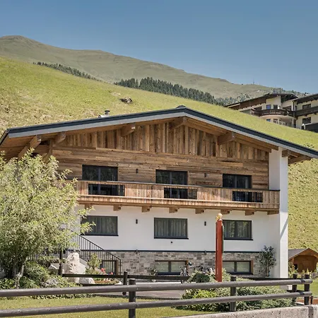 Evelyn Апартаменты *